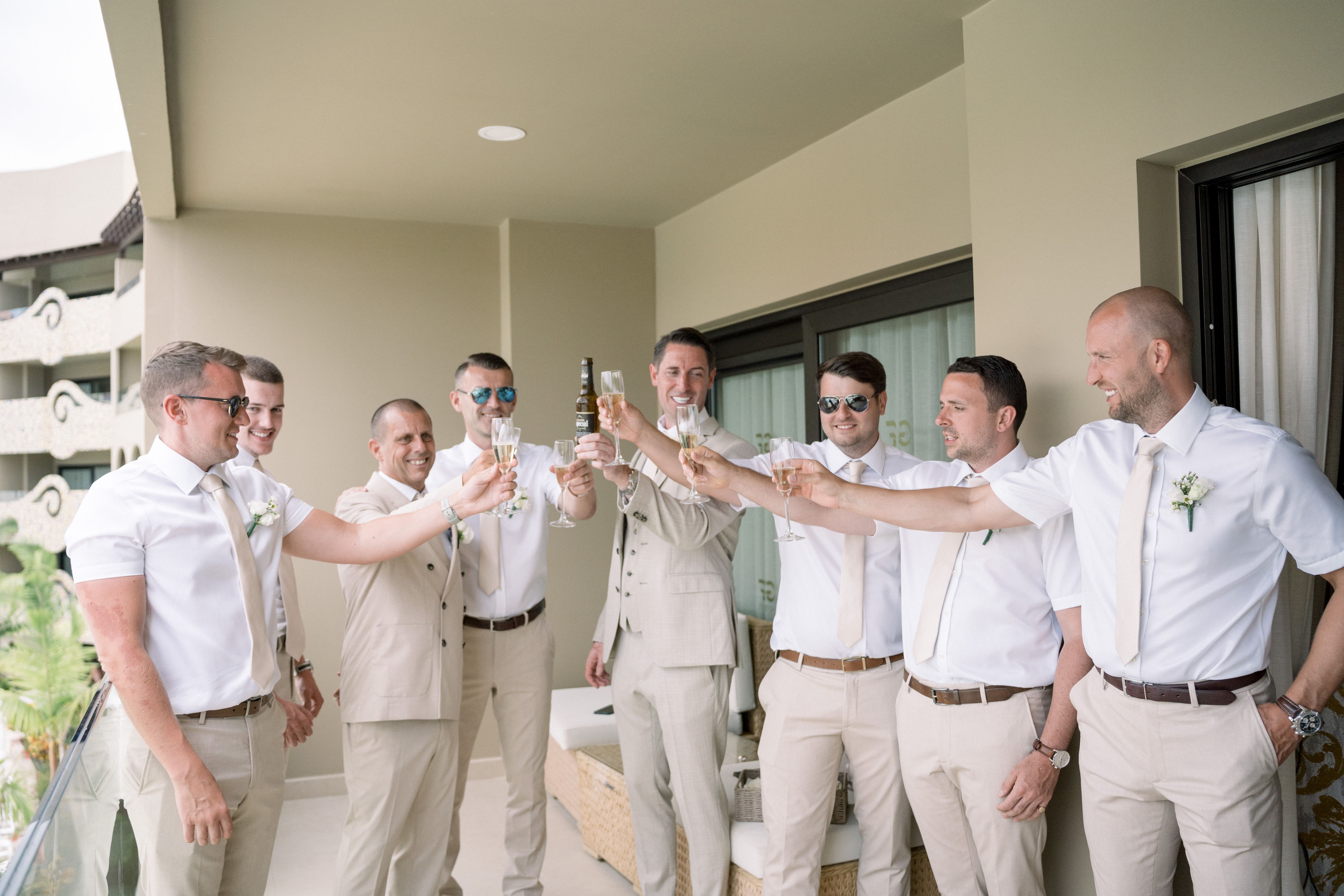 Book your wedding day in GF VICTORIA